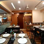 Grand Elegant